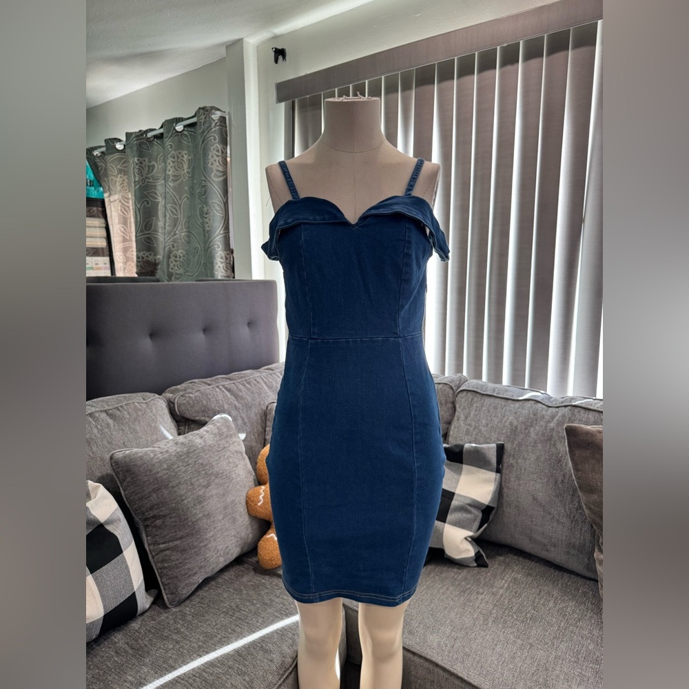 🌸AMTIOUS dark blue denim dress✨